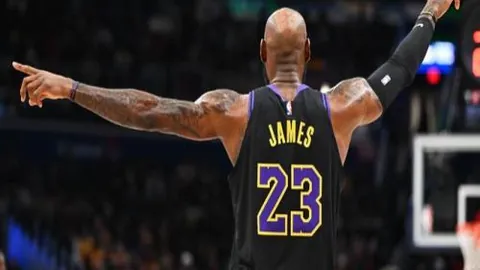 德甲焦点：塞斯科头球双响，奥尔莫关键助攻