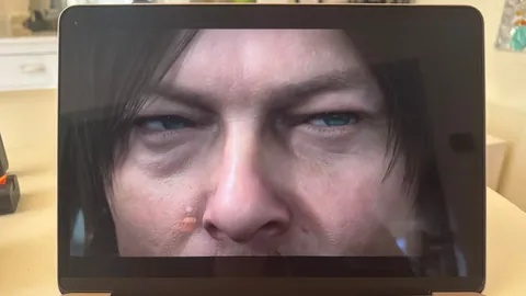 阿布扎比F1收官战：汉密尔顿梅赛德斯对决“梗颈四”，时代终结篇章落幕